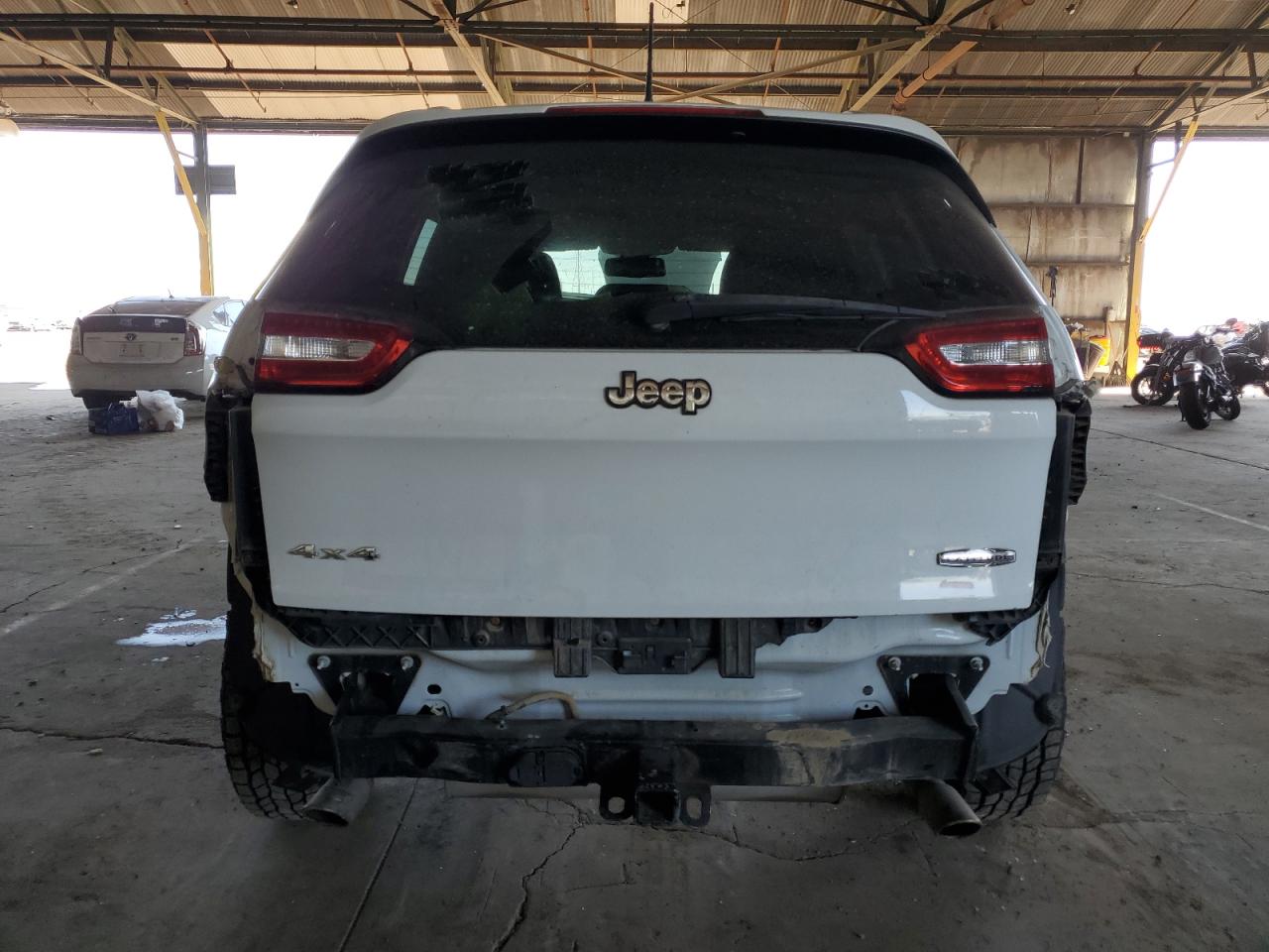 1C4PJMCS8EW184723 2014 Jeep Cherokee Latitude