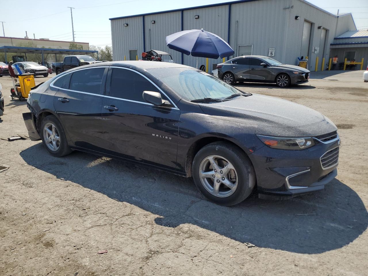 VIN 1G1ZB5ST0HF246974 2017 CHEVROLET MALIBU no.4