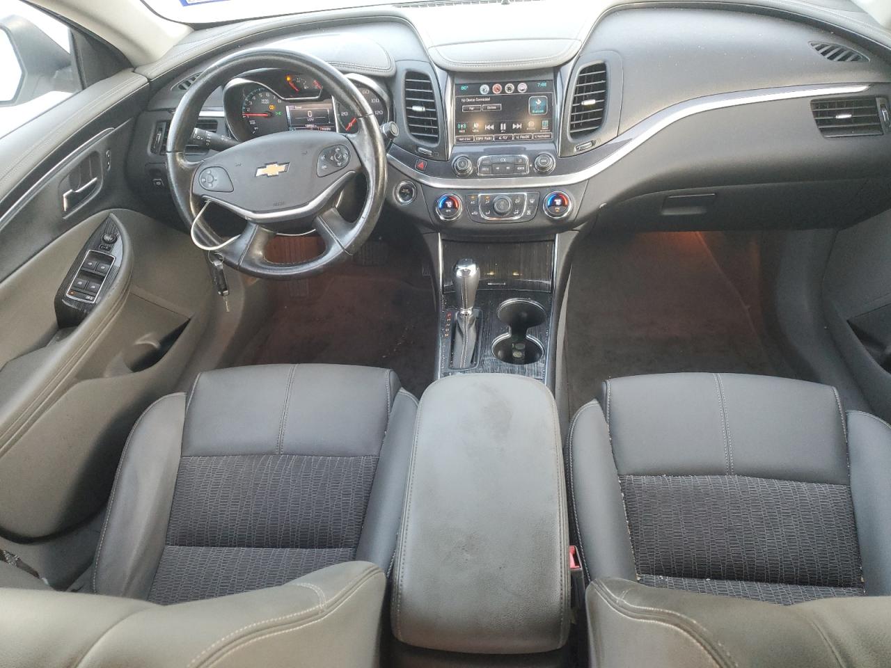 2G1105SAXJ9153573 2018 Chevrolet Impala Lt