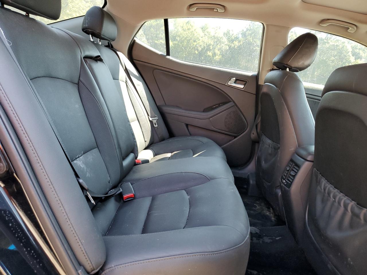 2015 Kia Optima - Image 10