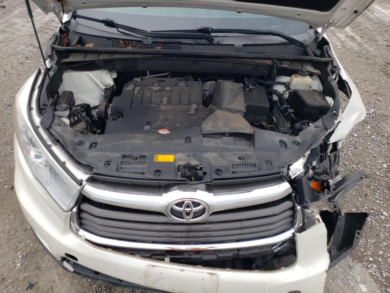 5TDJKRFH6GS275962 2016 Toyota Highlander Xle