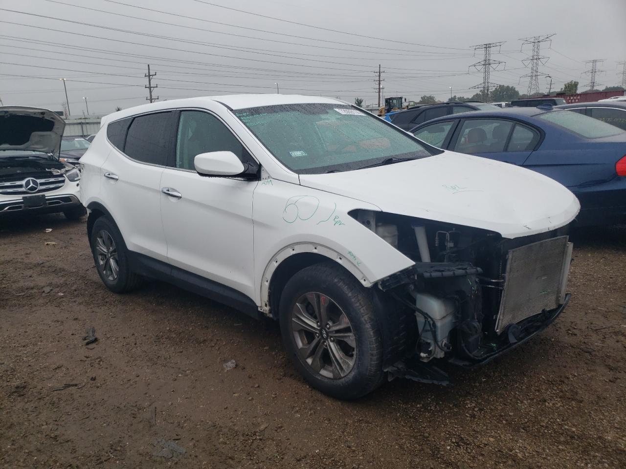 2016 Hyundai Santa Fe - Image 4