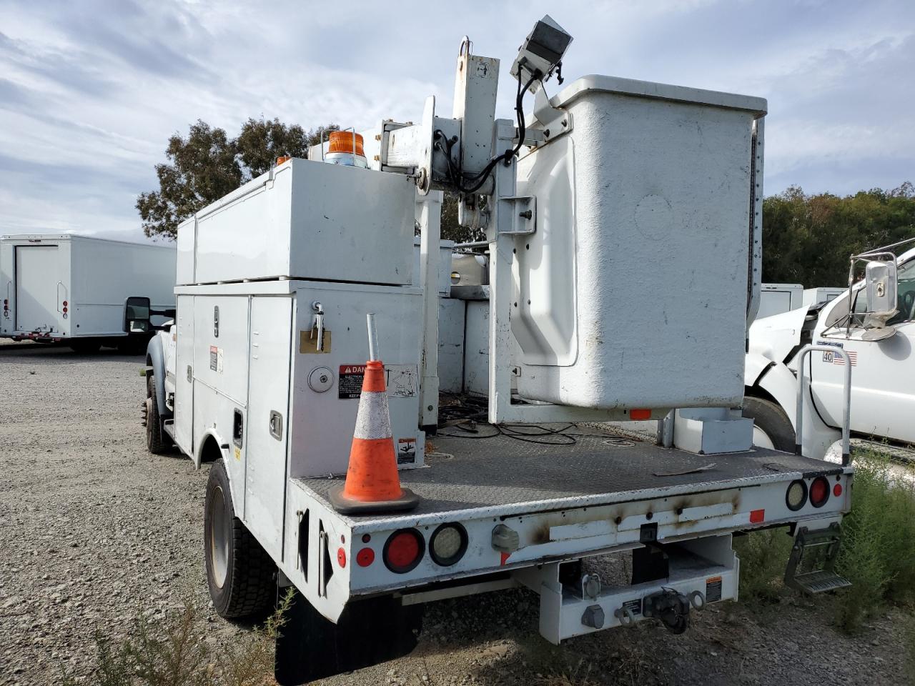 2013 Ford F450 - Image 2
