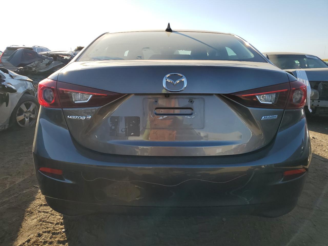 2018 Mazda 3 Sport VIN: 3MZBN1U75JM211990 Lot: 73389234