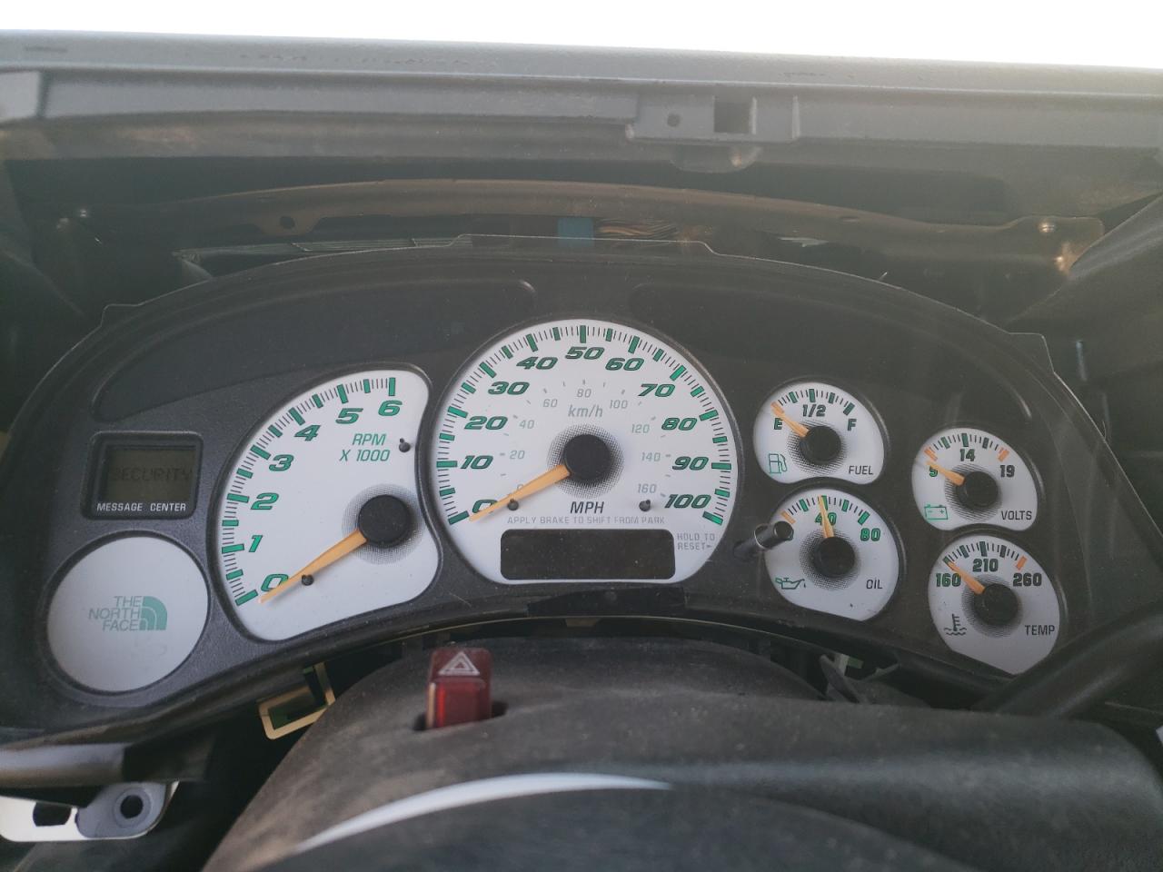 2002 Chevrolet Avalanche - Image 9