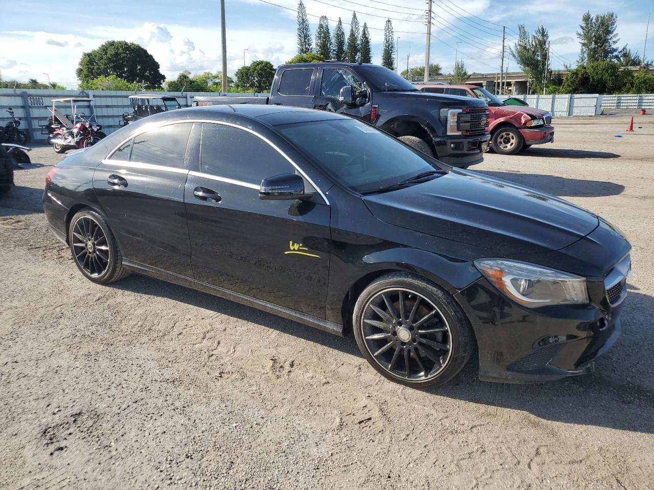 VIN WDDSJ4GB5EN129369 2014 MERCEDES-BENZ CLA-CLASS no.4