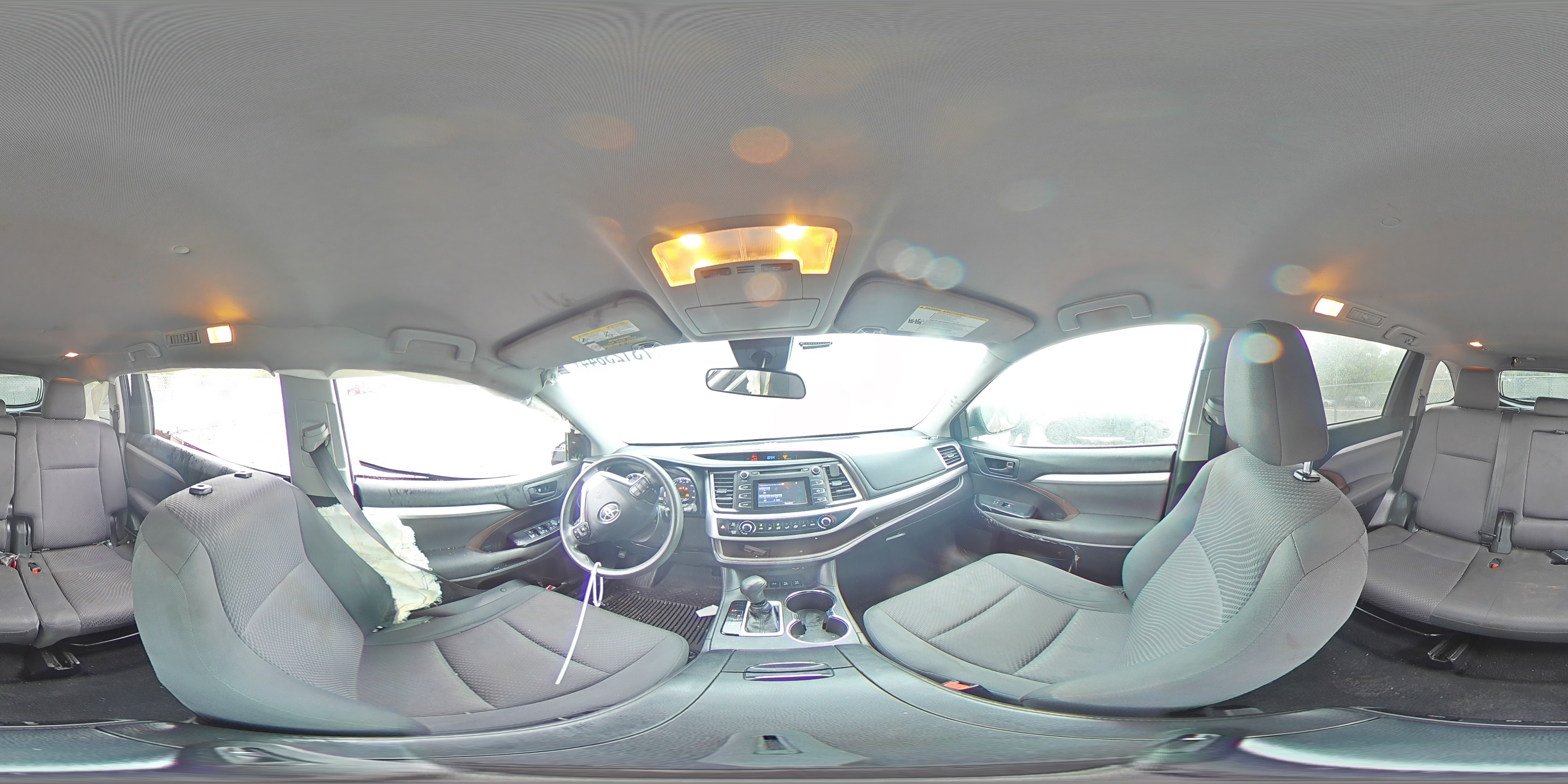 2018 Toyota Highlander - Image 14