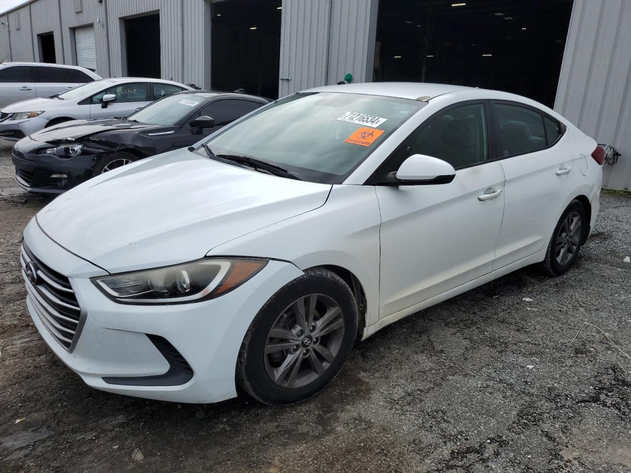 5NPD84LF8HH172924 2017 HYUNDAI ELANTRA - Image 1