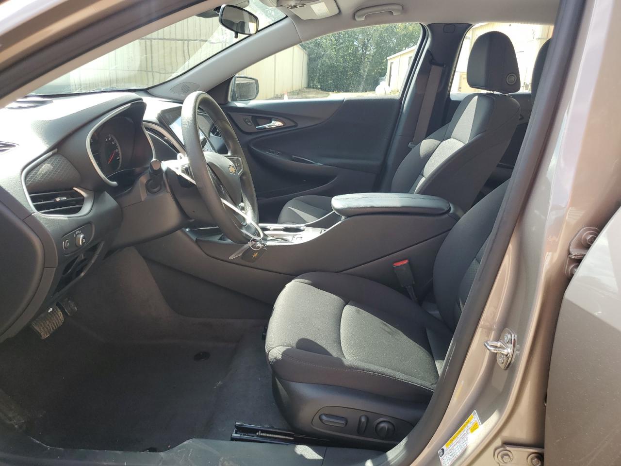 2023 Chevrolet Malibu - Image 7