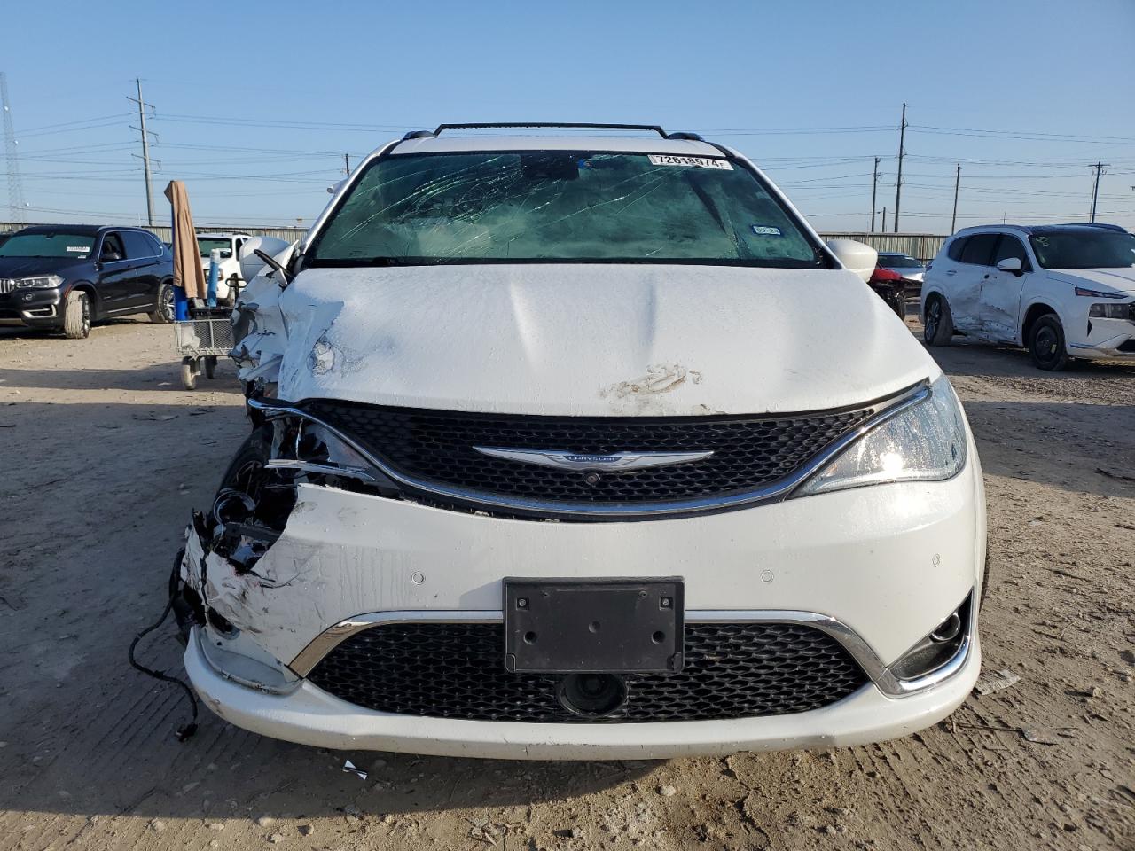 2017 Chrysler Pacifica - Image 5