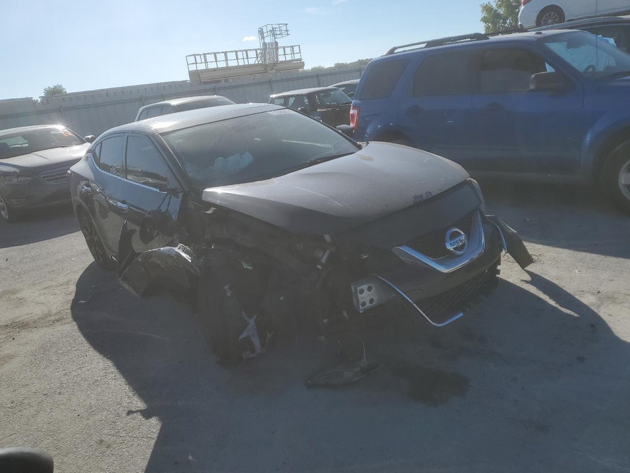 2016 Nissan Maxima - Image 4