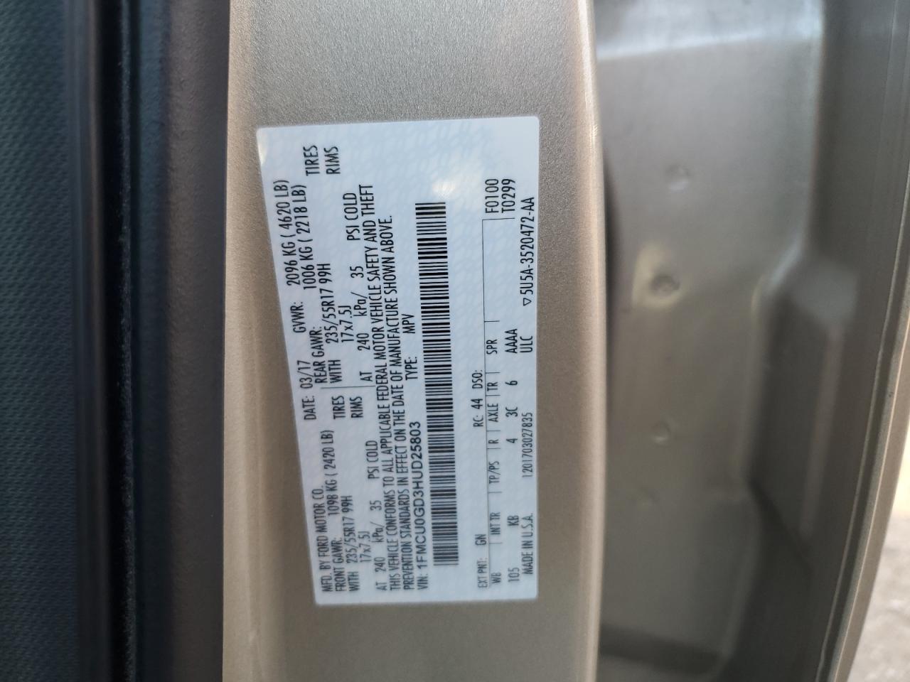 1FMCU0GD3HUD25803 2017 Ford Escape Se