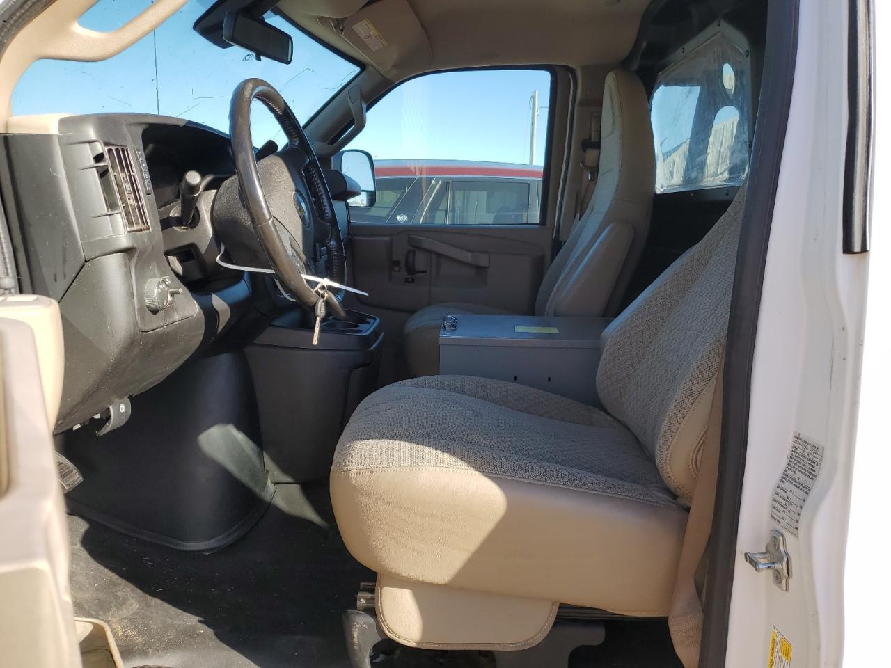 2021 Chevrolet Express G2500 VIN: 1GCWGAFP9M1237828 Lot: 73551724