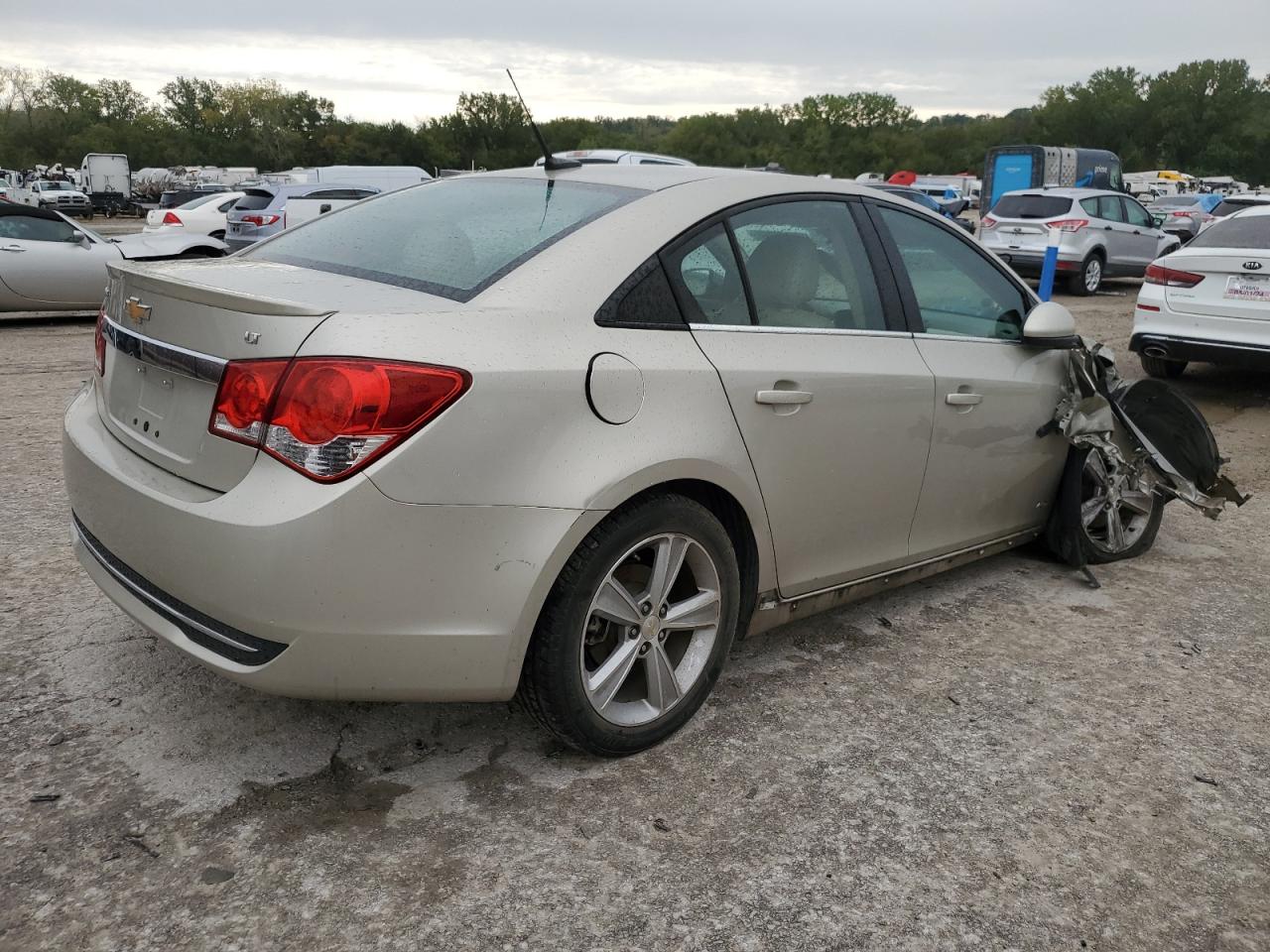 2014 Chevrolet Cruze - Image 3