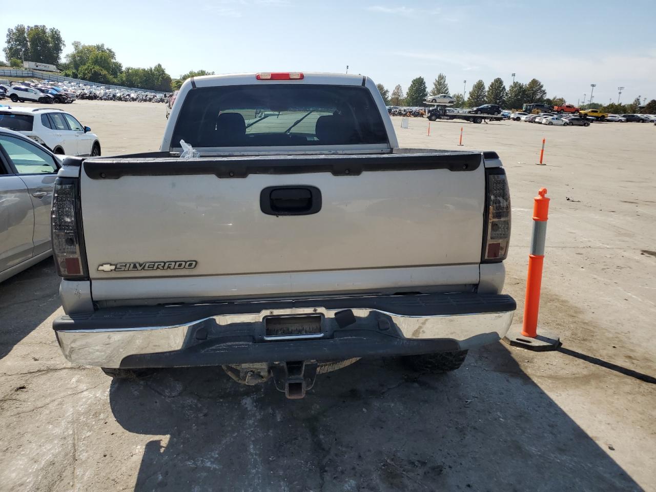 2007 Chevrolet Silverado K1500 Classic Crew Cab VIN: 2GCEK13Z171105452 Lot: 71956374