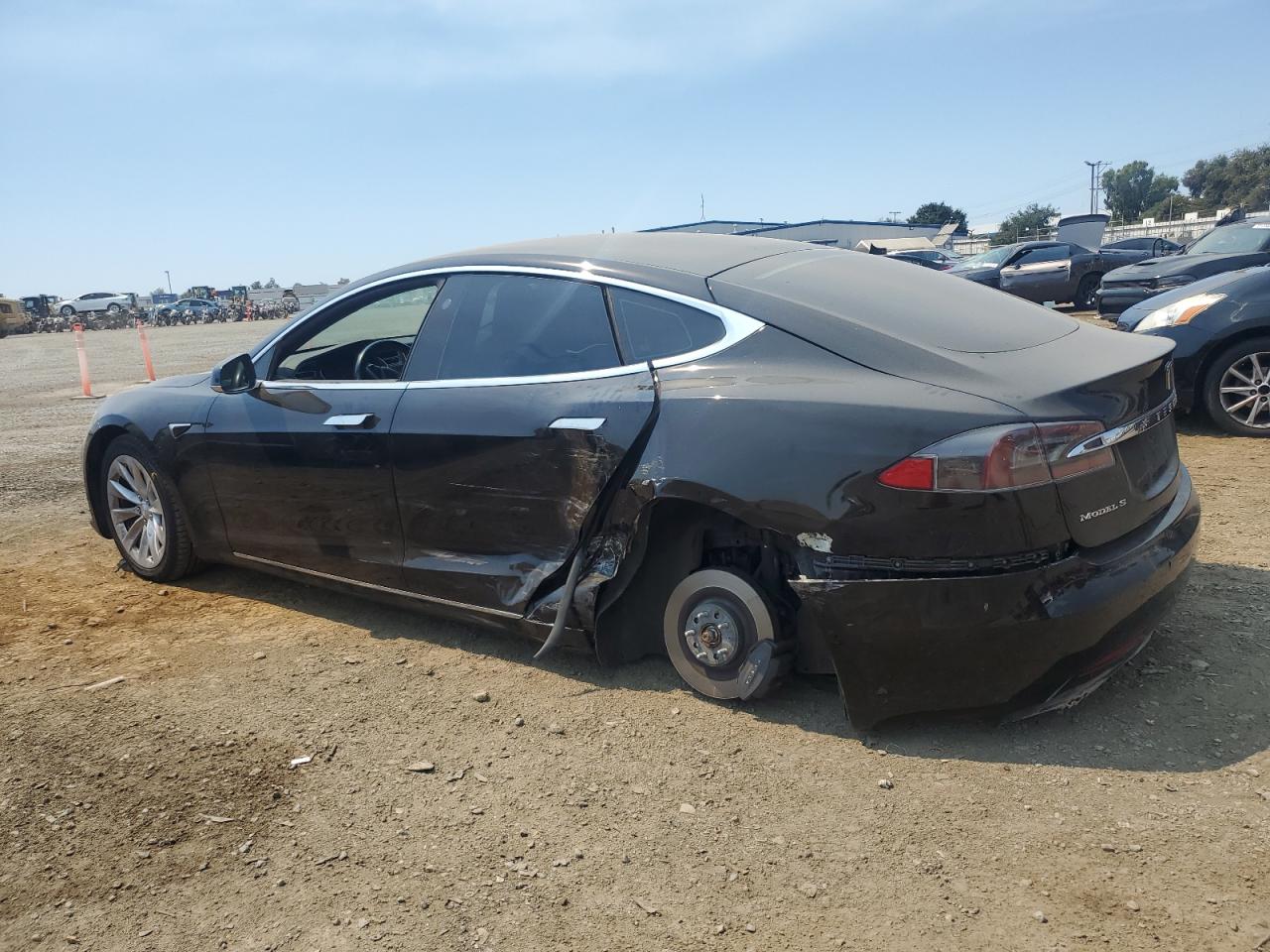 5YJSA1E23HF224348 2017 TESLA MODEL S - Image 2