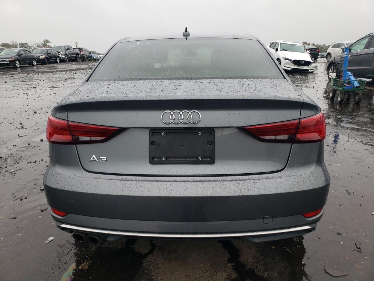 2018 Audi A3 Premium VIN: WAUAUGFF1J1030789 Lot: 72719684