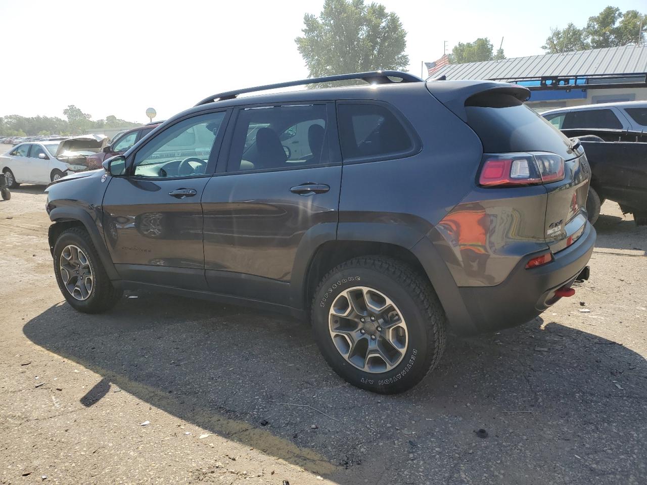 2022 Jeep Cherokee Trailhawk VIN: 1C4PJMBX8ND555596 Lot: 70381114