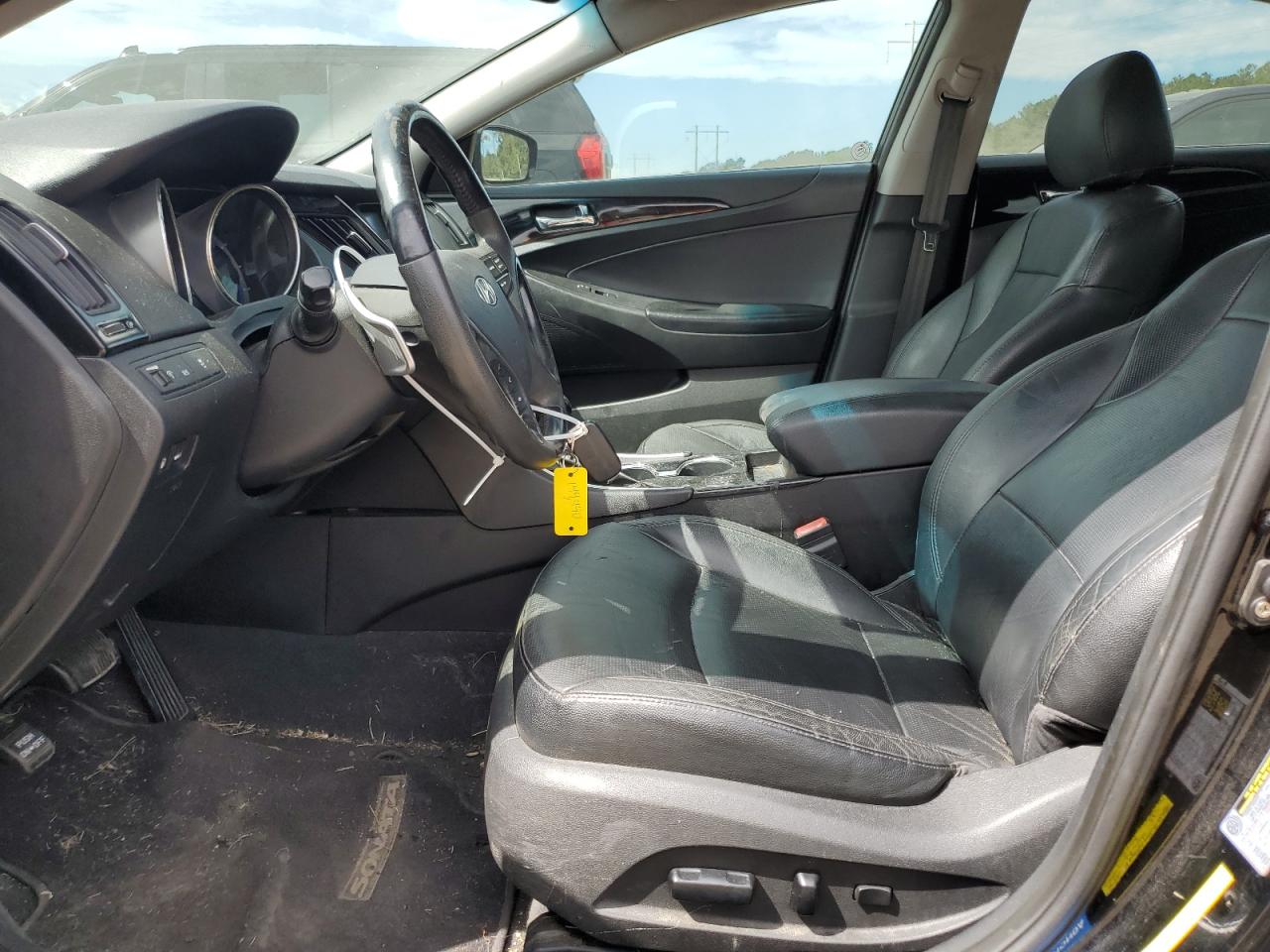 2011 Hyundai Sonata - Image 7