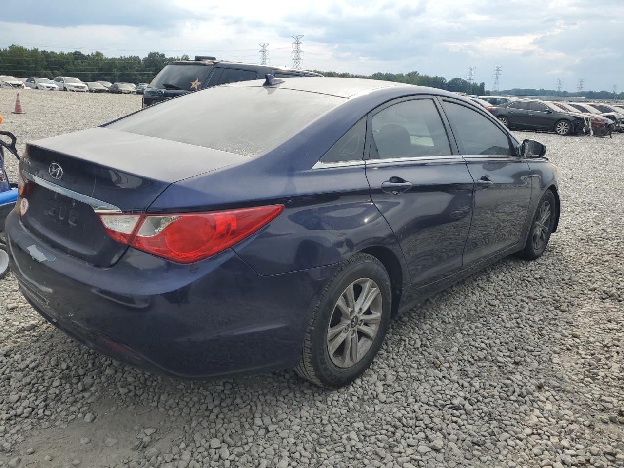 2013 Hyundai Sonata - Image 3
