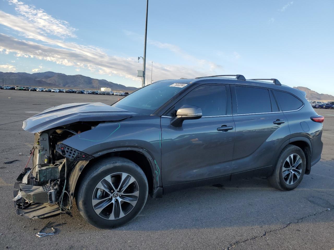 5TDHZRBH4NS573732 2022 TOYOTA HIGHLANDER - Image 1