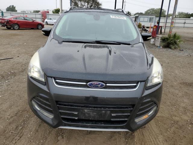  FORD ESCAPE 2015 Czarny