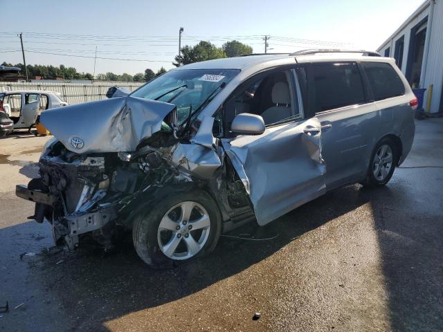 2014 Toyota Sienna Le