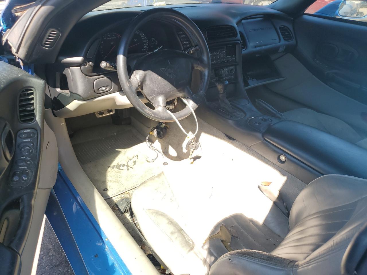 1G1YY22G9W5114066 1998 Chevrolet Corvette