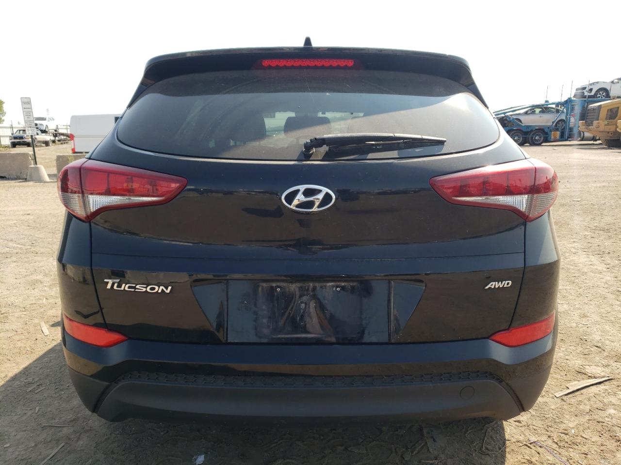 KM8J3CA47JU639691 2018 Hyundai Tucson Sel