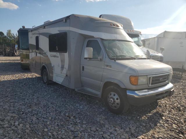 2004 Ford Econoline E450 Super Duty Cutaway Van