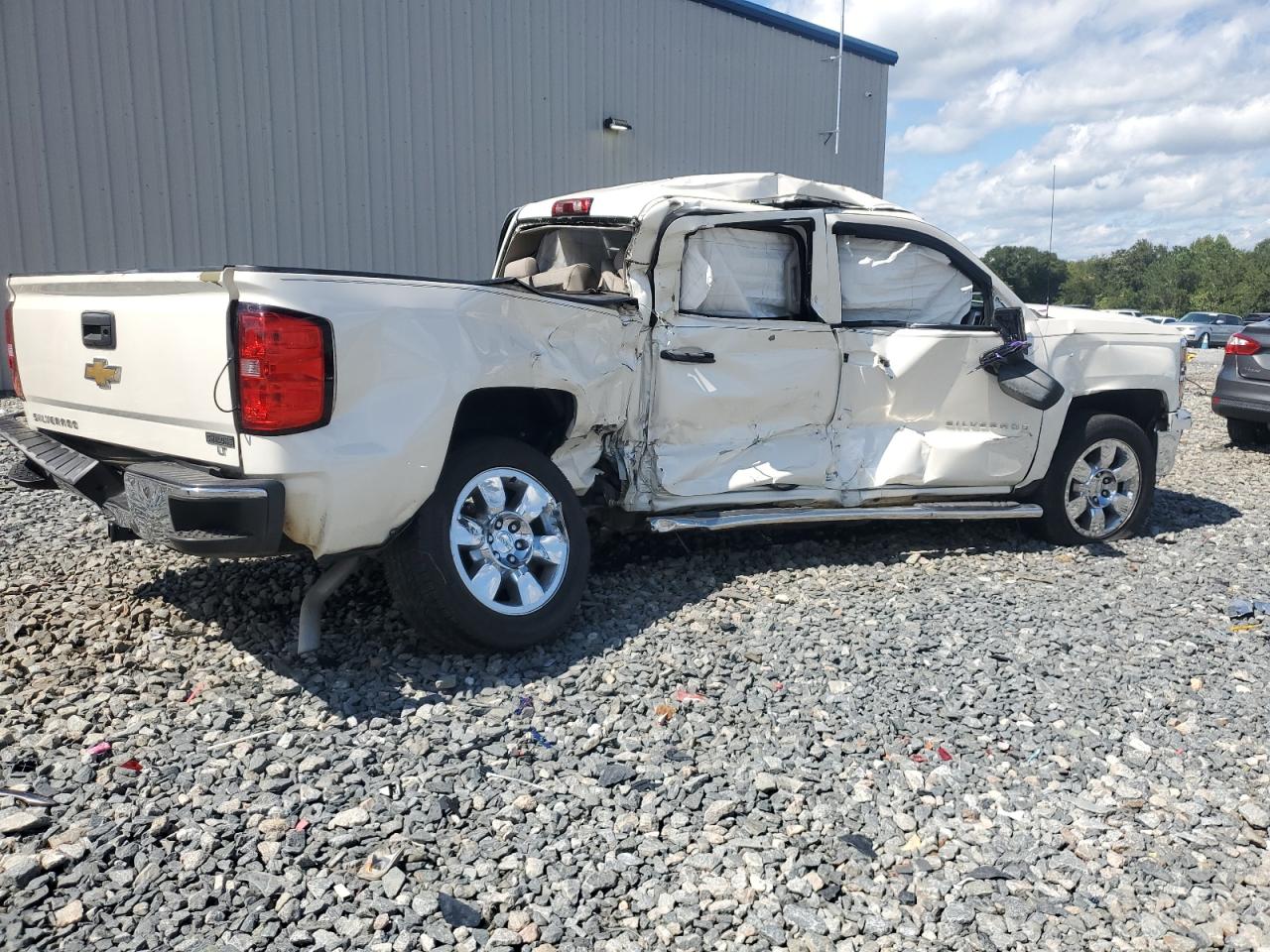 2014 Chevrolet Silverado - Image 3