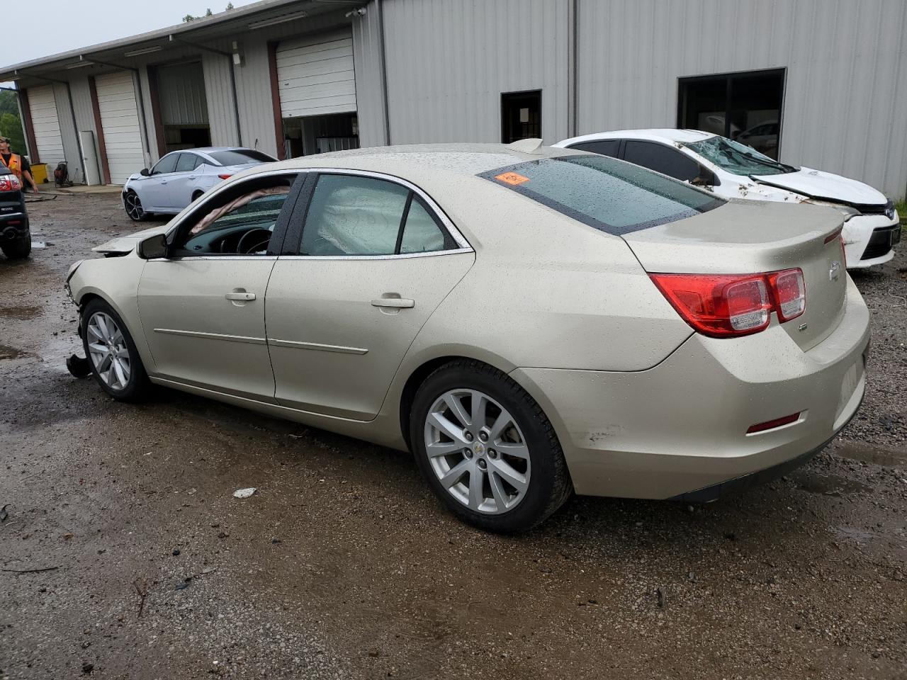 1G11D5SL5FF310043 2015 CHEVROLET MALIBU - Image 2