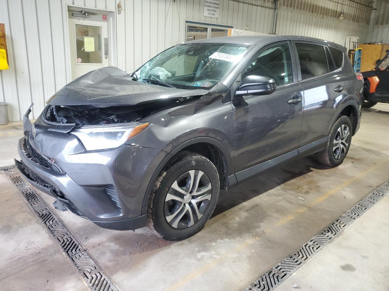 2T3BFREV2JW855313 2018 TOYOTA RAV 4 - Image 1