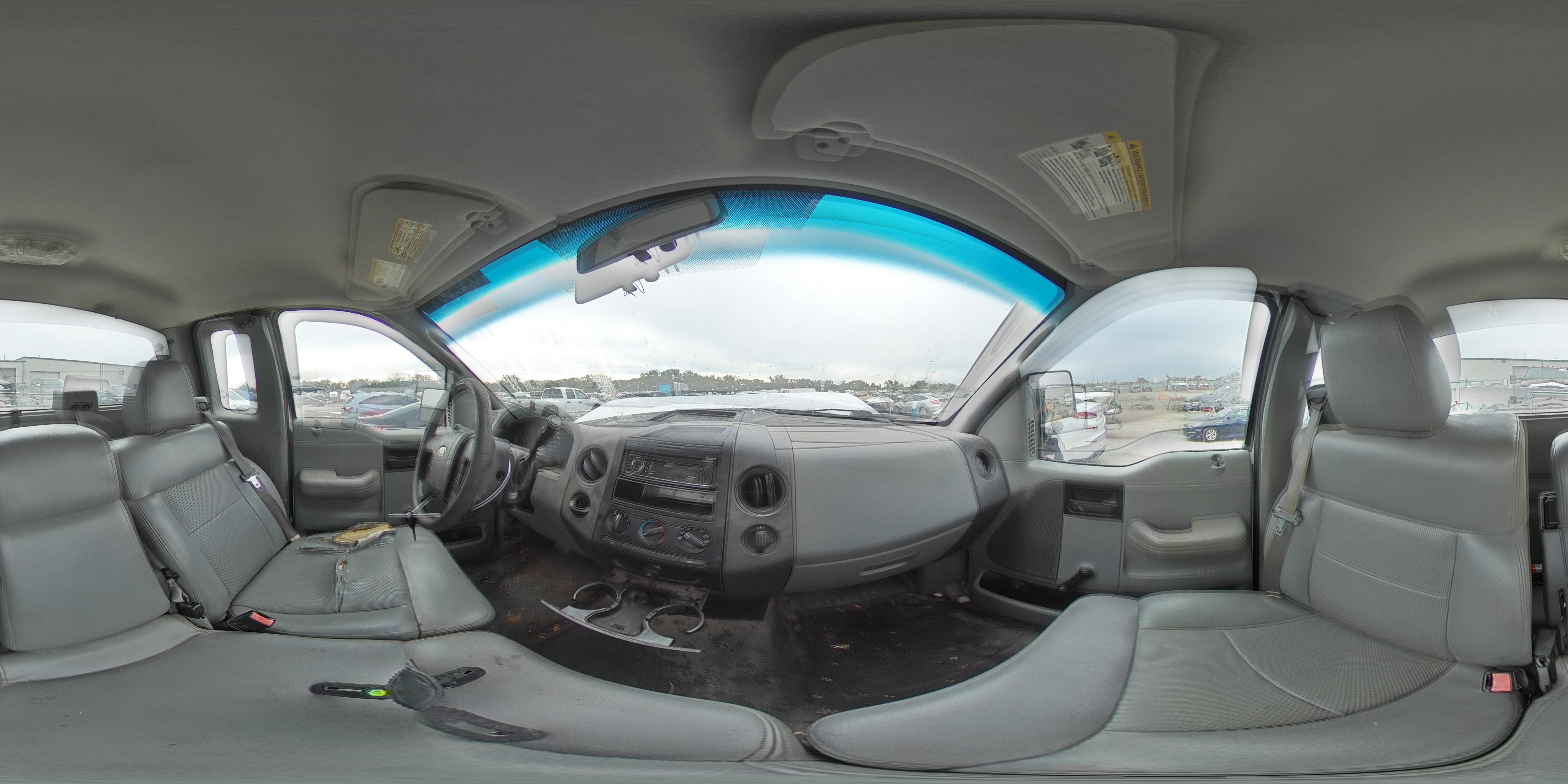 2005 Ford F-150 - Image 13
