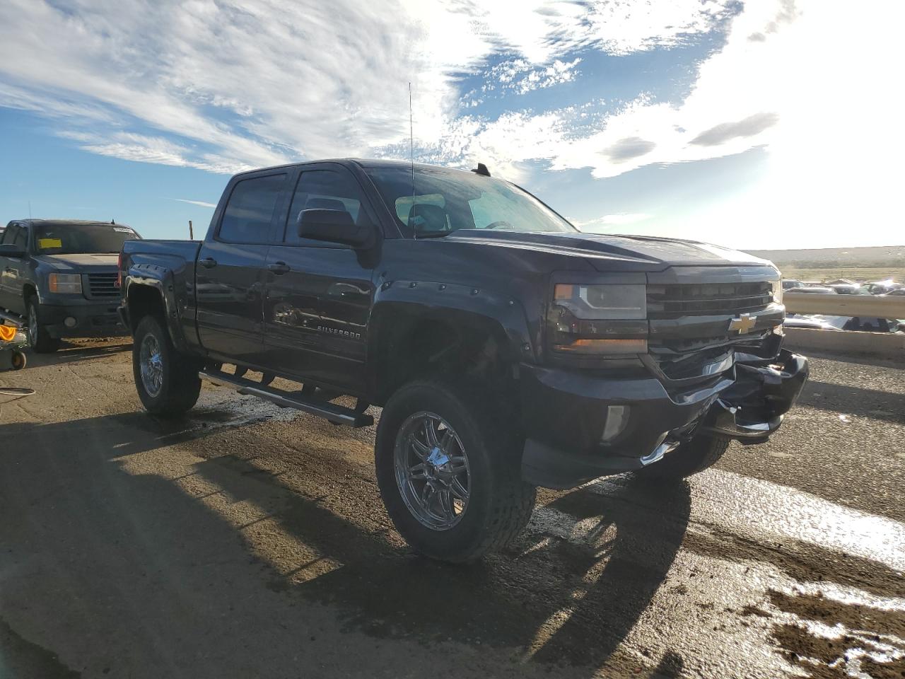 2016 Chevrolet Silverado - Image 4