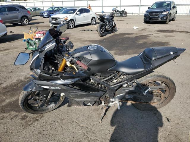 2019 YAMAHA YZFR3 