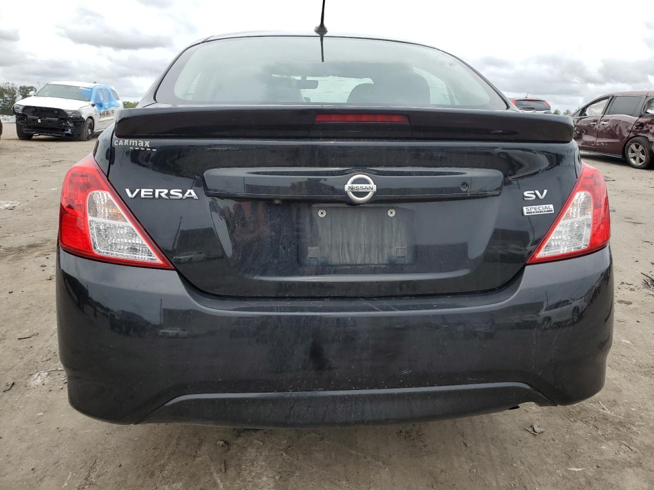 2018 Nissan Versa S VIN: 3N1CN7AP2JL843966 Lot: 73153314