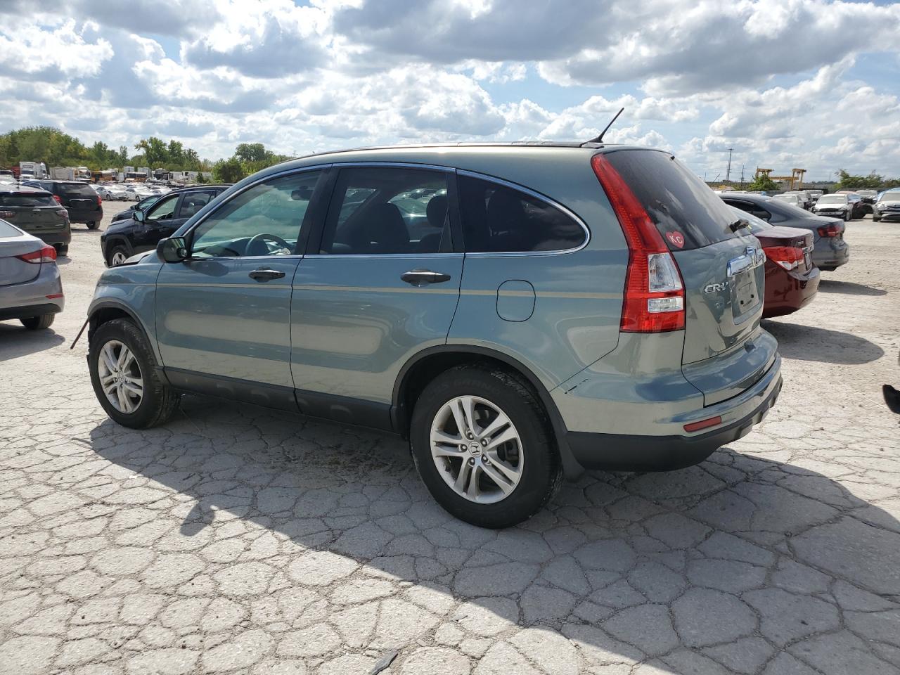 2011 Honda CR-V - Image 2