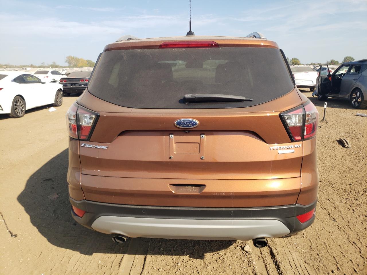 1FMCU0JD2HUE31121 2017 Ford Escape Titanium