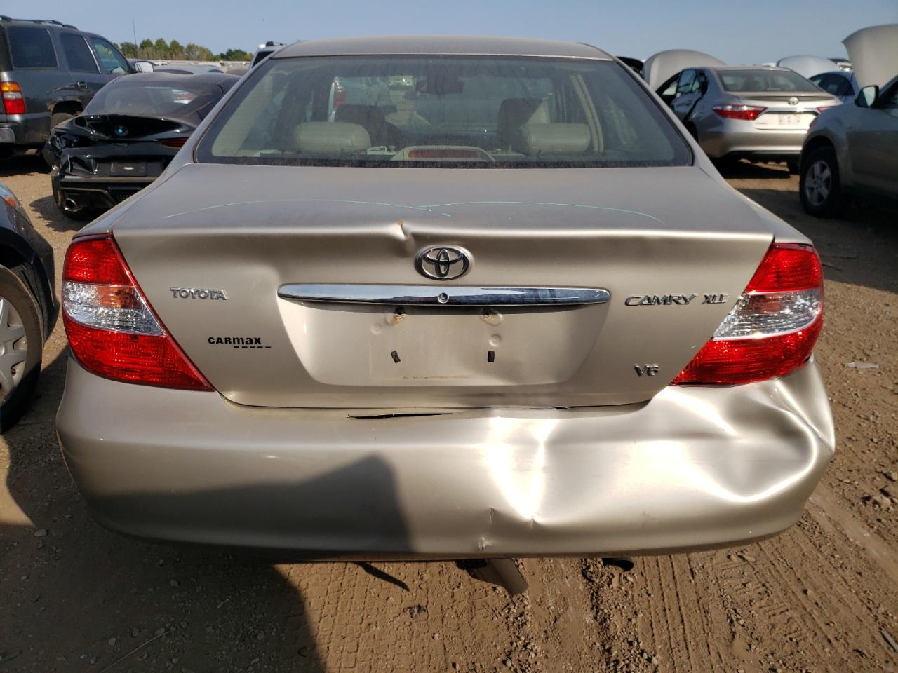 4T1BF30K54U588241 2004 Toyota Camry Le