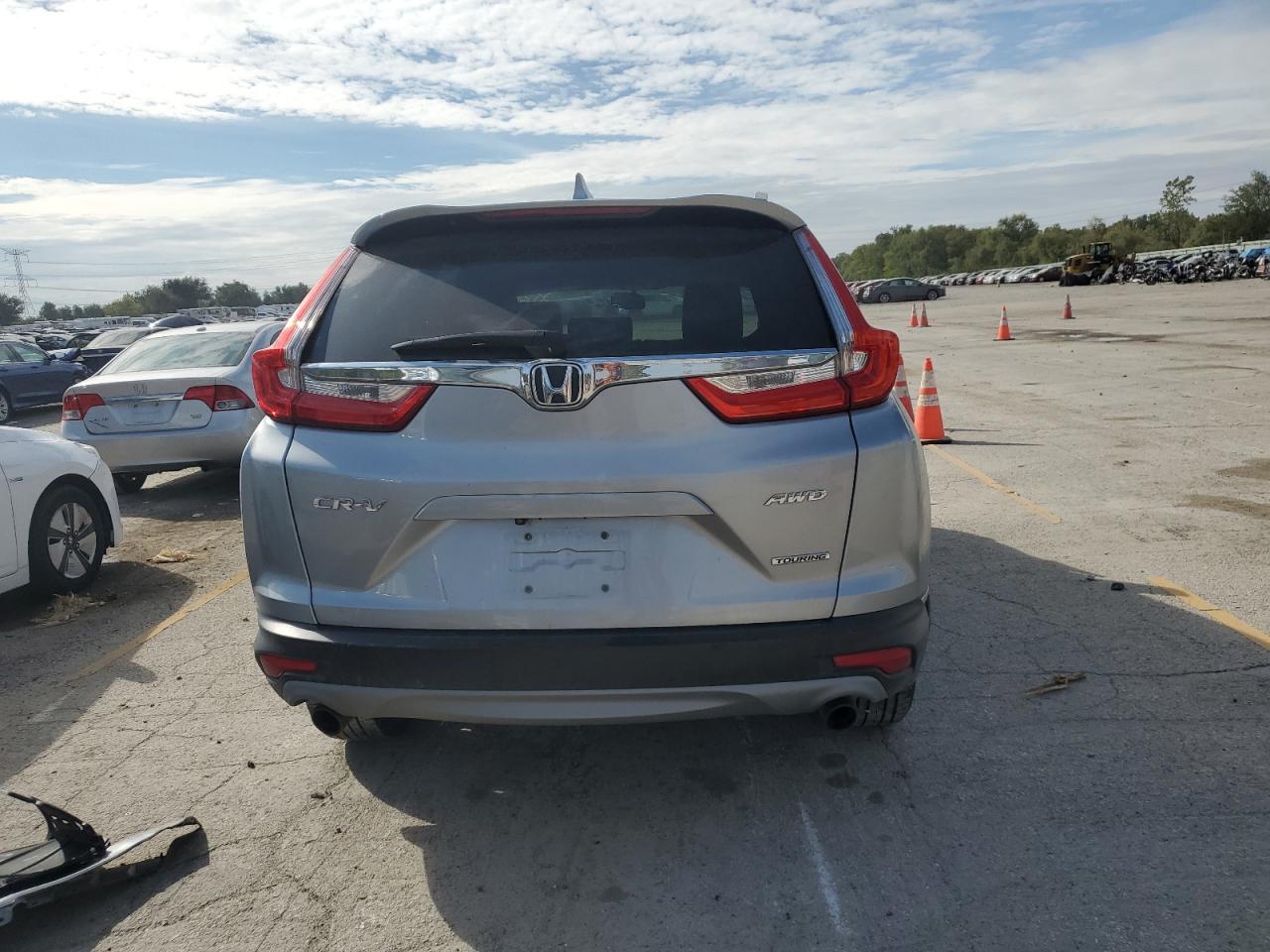 2018 Honda Cr-V Touring VIN: 7FARW2H95JE026864 Lot: 71382134