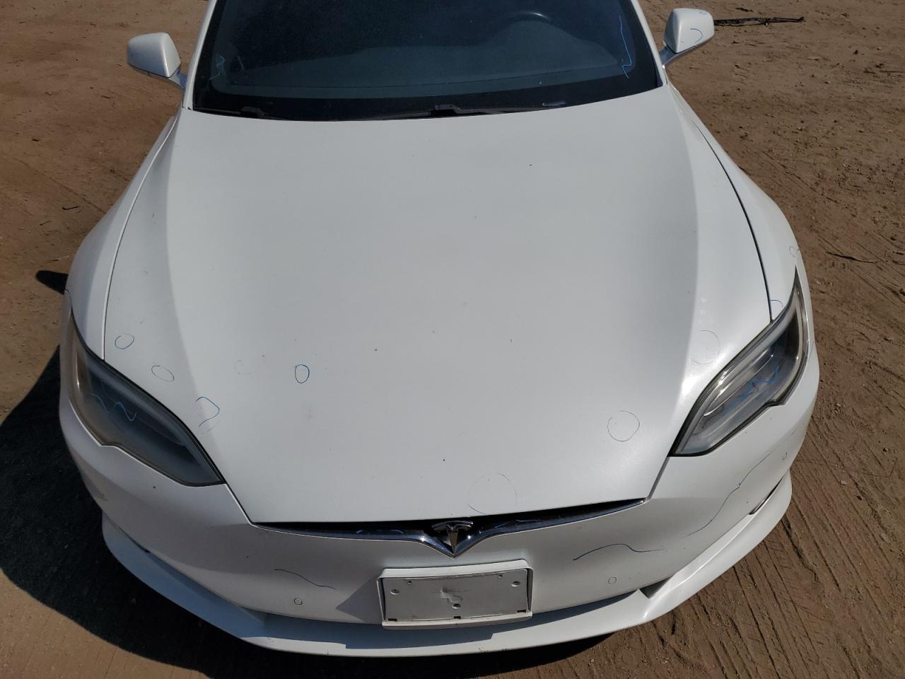 5YJSA1E26JF281018 2018 Tesla Model S