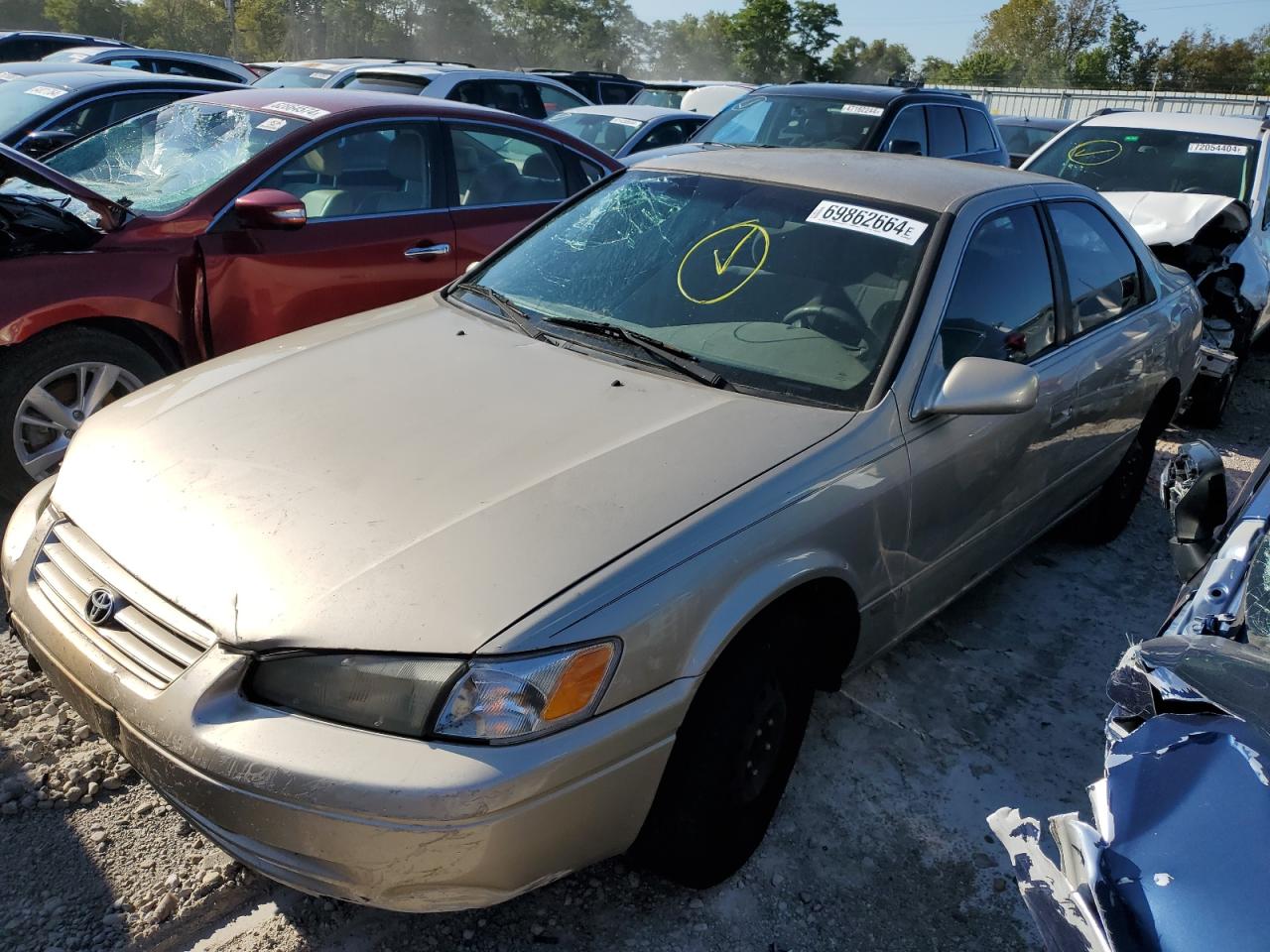 1999 Toyota Camry Le VIN: JT2BG22K7X0270862 Lot: 69862664