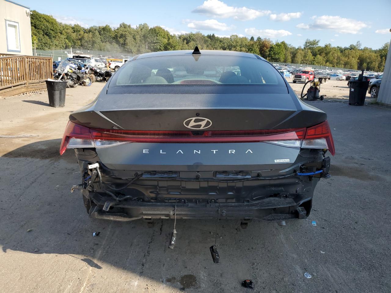 KMHLM4DJXRU108820 2024 Hyundai Elantra Blue