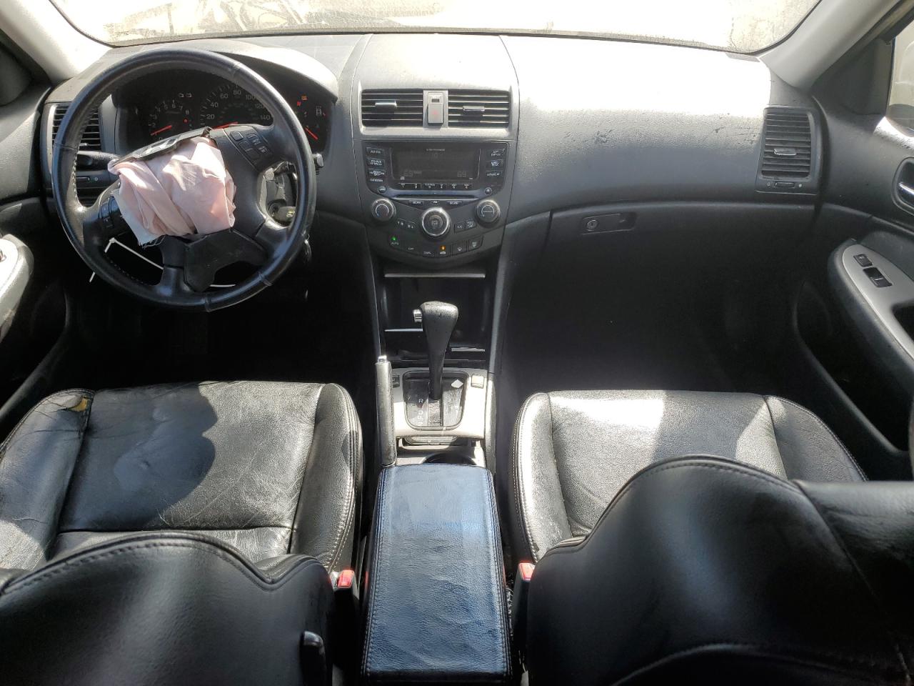 2005 Honda Accord - Image 8