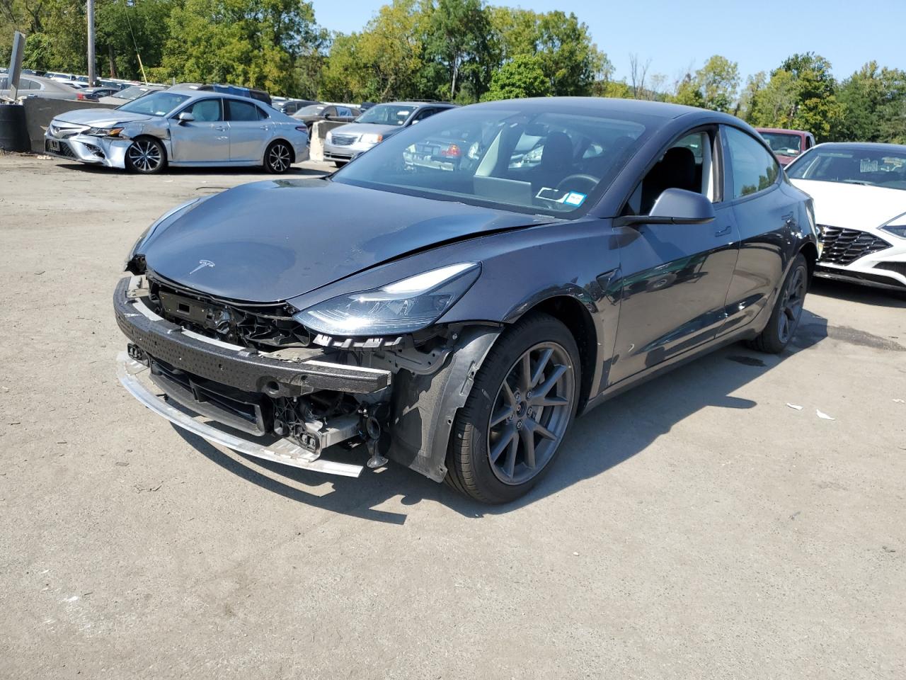 5YJ3E1EB6NF250480 2022 TESLA MODEL 3 - Image 1