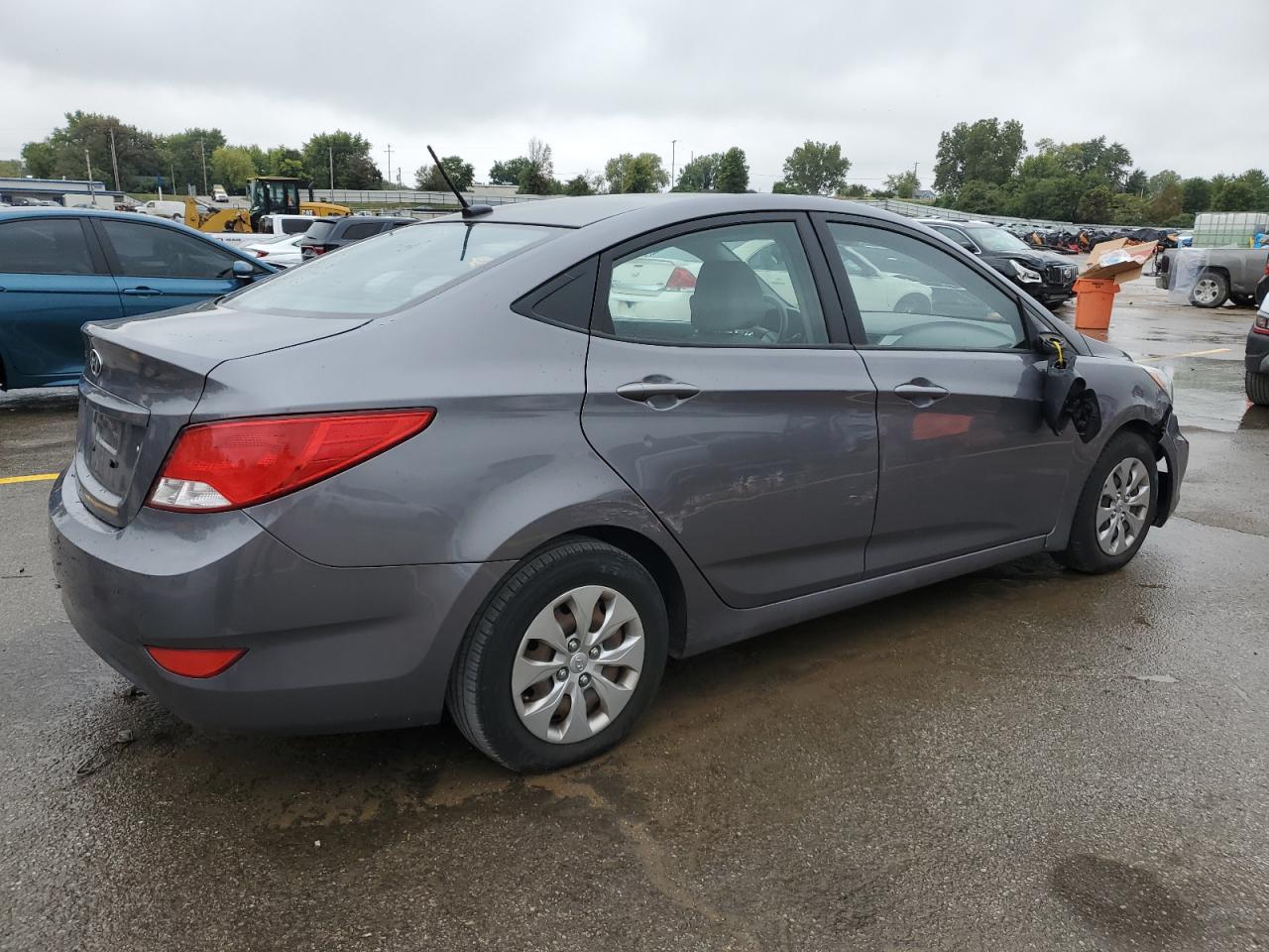 VIN KMHCT4AE0FU880653 2015 HYUNDAI ACCENT no.3