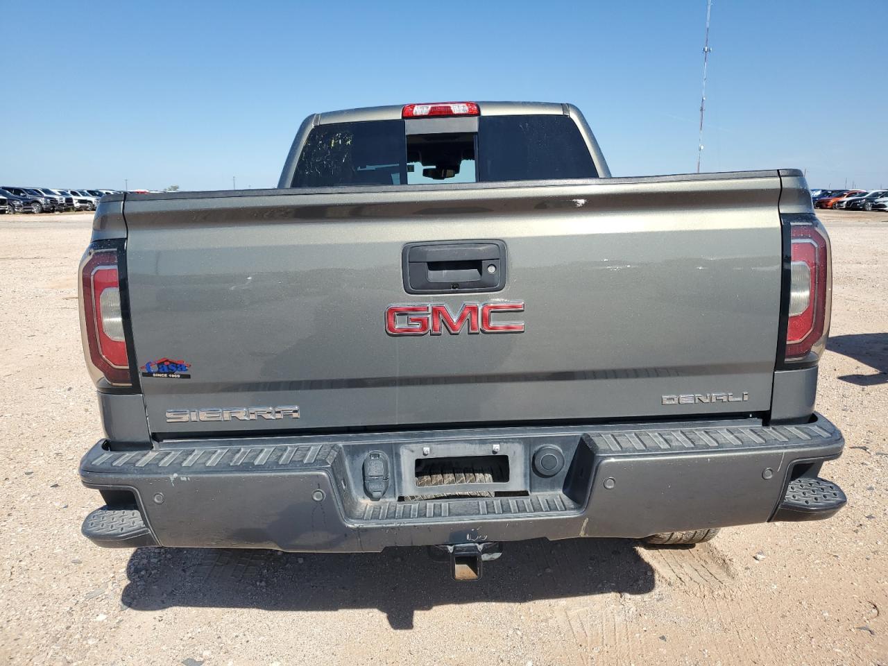 3GTU2PEC7JG145556 2018 GMC Sierra K1500 Denali