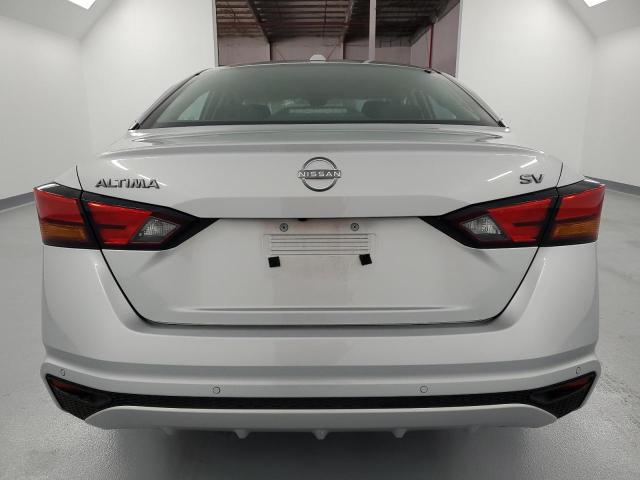  NISSAN ALTIMA 2024 Сріблястий