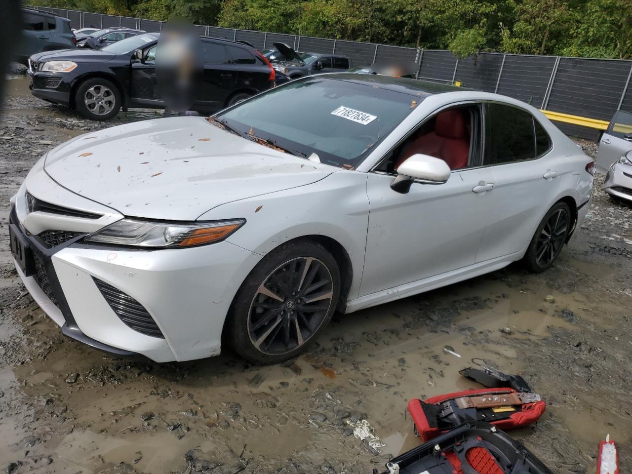 VIN 4T1B61HK4JU092724 2018 TOYOTA CAMRY no.1